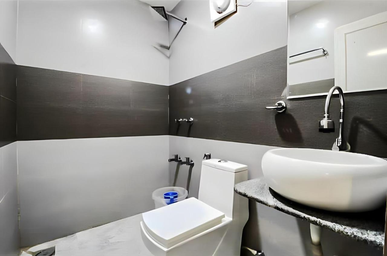Calangute Turista Hotel Luaran gambar