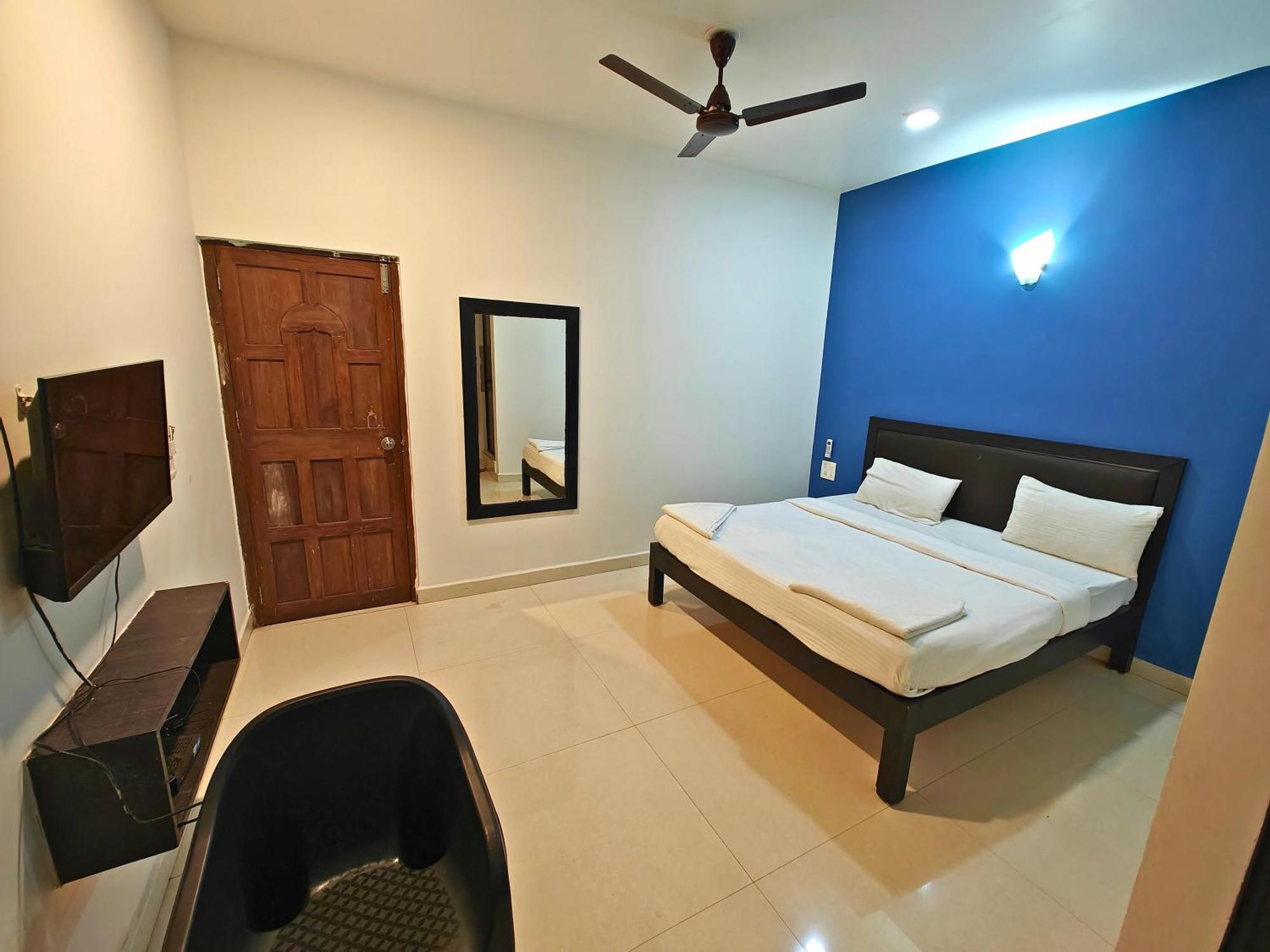 Calangute Turista Hotel Luaran gambar